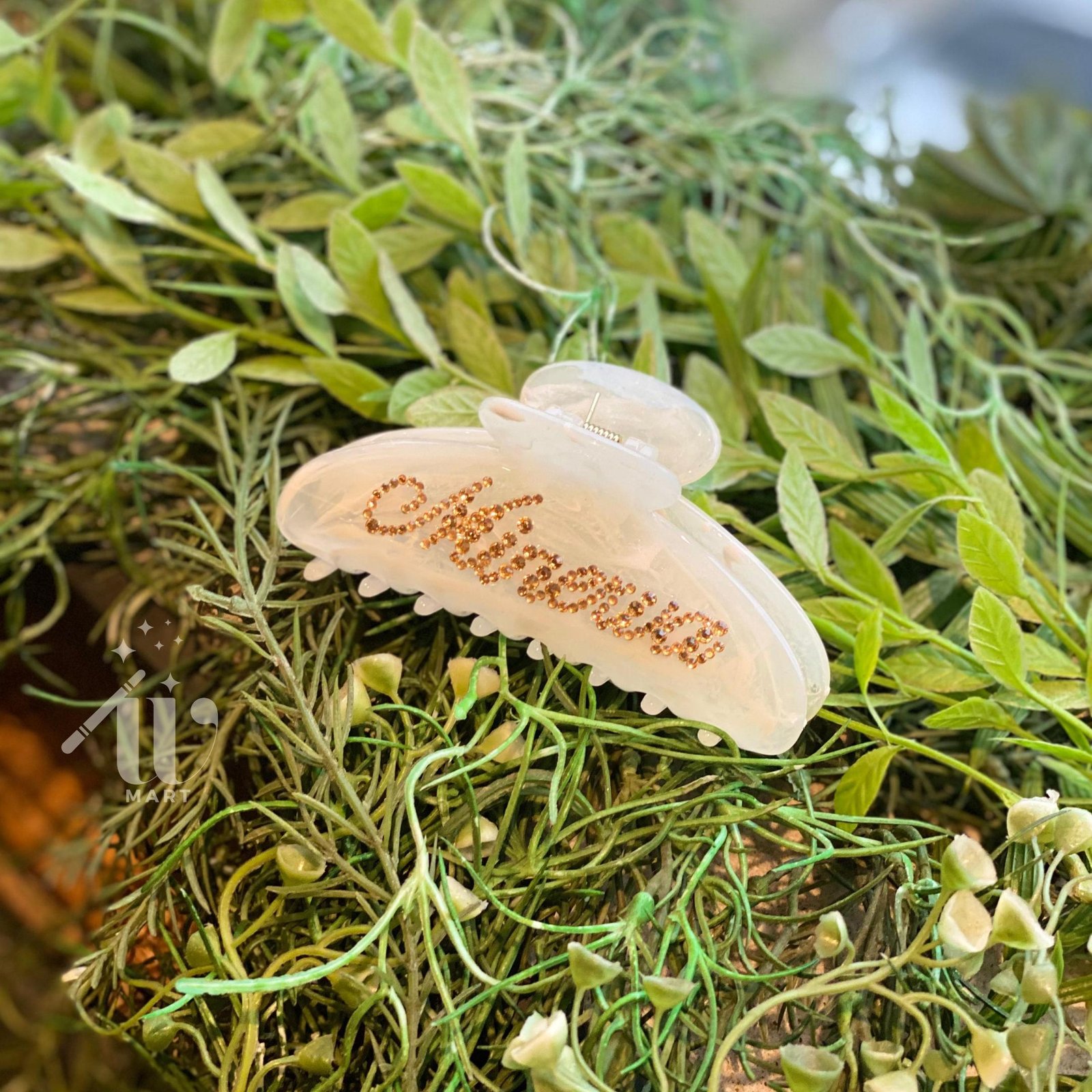 White Marble Hair Claw - Image 2